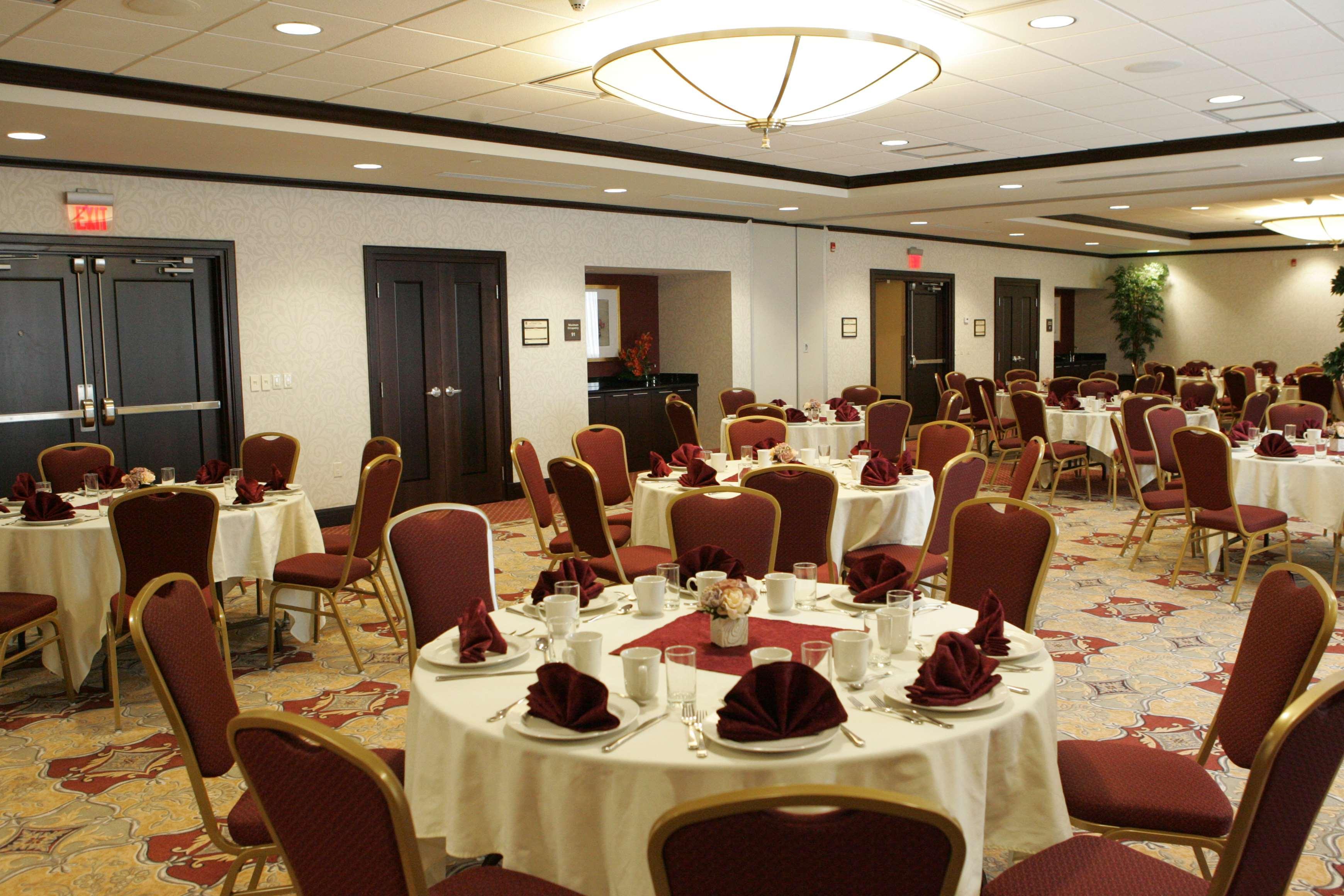 Hampton Inn By Hilton Toronto Airport Corporate Centre Restaurant bilde