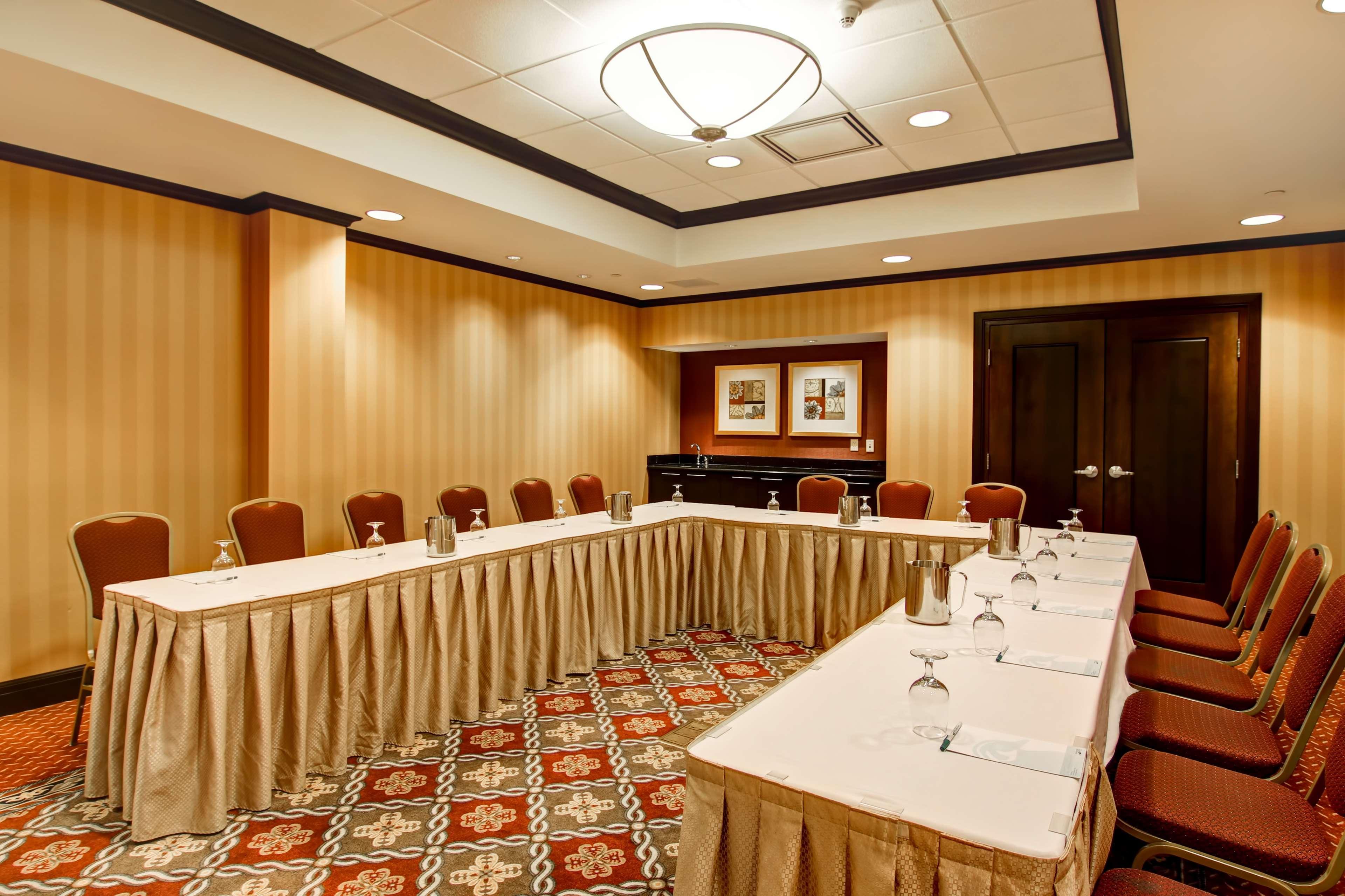 Hampton Inn By Hilton Toronto Airport Corporate Centre Eksteriør bilde