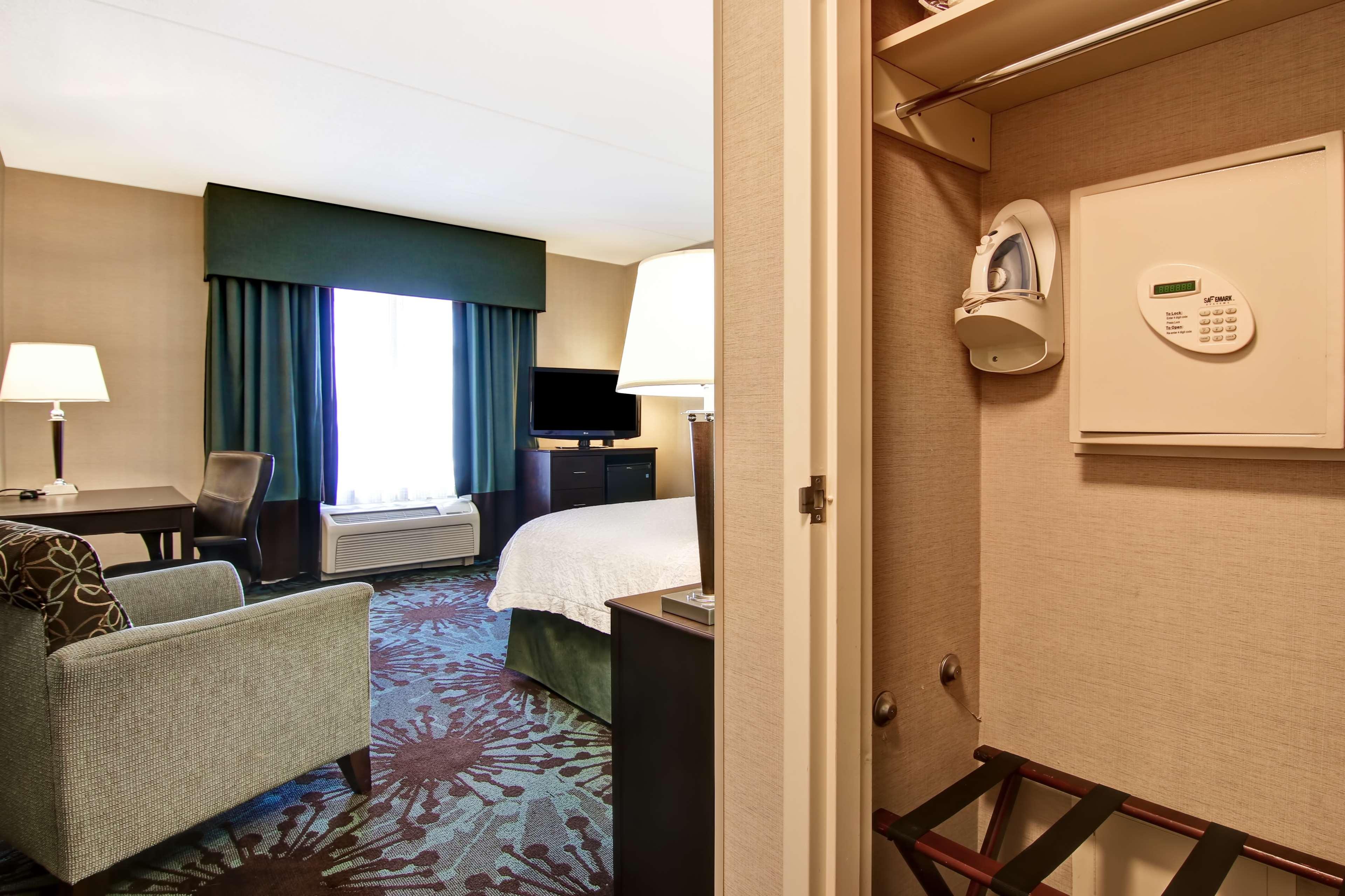 Hampton Inn By Hilton Toronto Airport Corporate Centre Eksteriør bilde