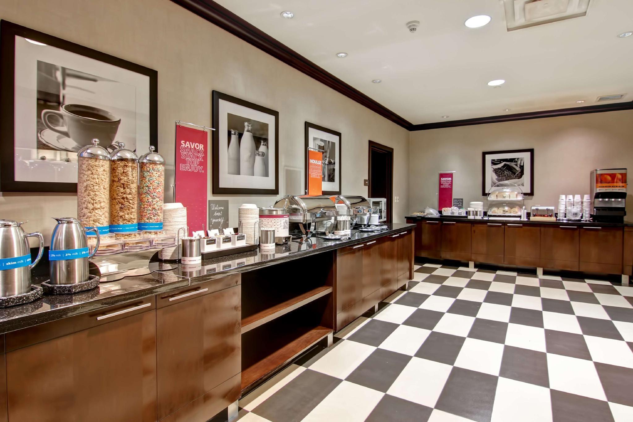 Hampton Inn By Hilton Toronto Airport Corporate Centre Eksteriør bilde